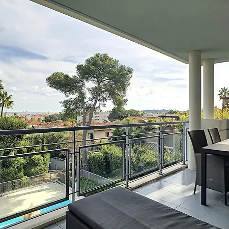 شقة Three-Bedroom Apartment Luxury Residence With Pool In Antibes *